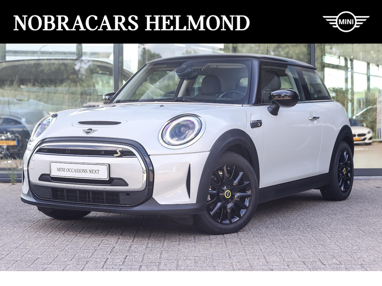 MINI Electric - Classic / Sportstoelen / LED / Navigatie / Driving Assistant / Cruise Control - AutoWereld.nl