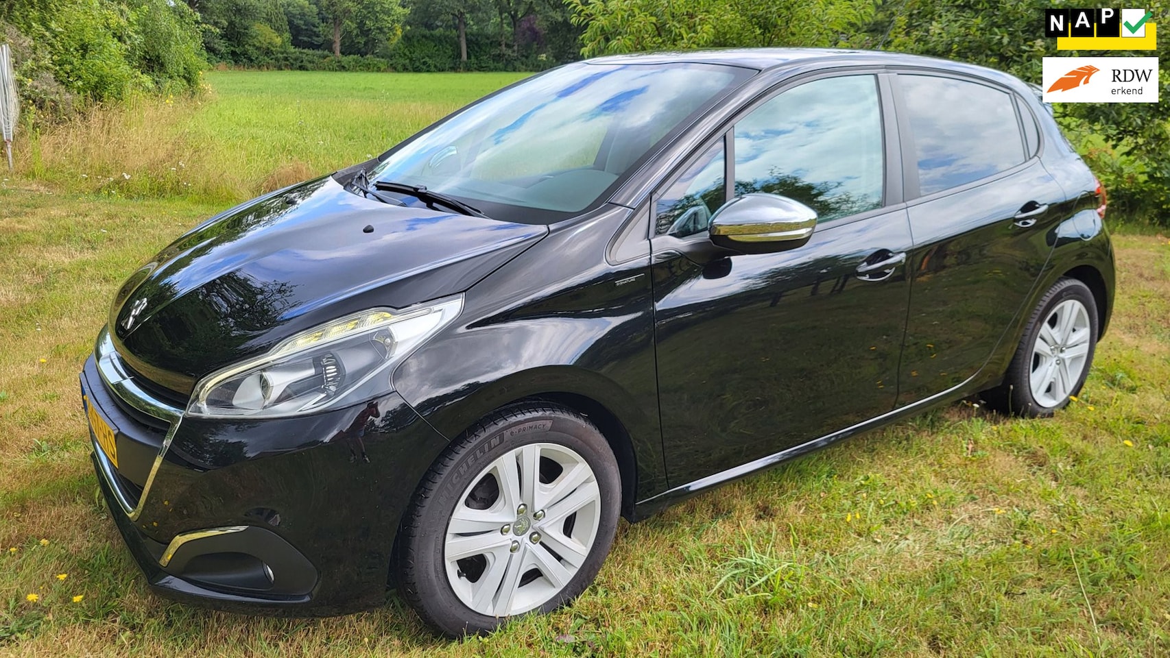 Peugeot 208 - 1.2 Signature nwe distributie (Rijklaar) - AutoWereld.nl