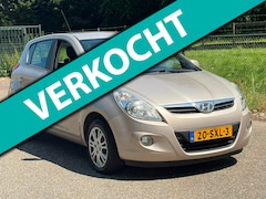 Hyundai i20 - 1.2i i-Motion /Airco/5-Deurs/