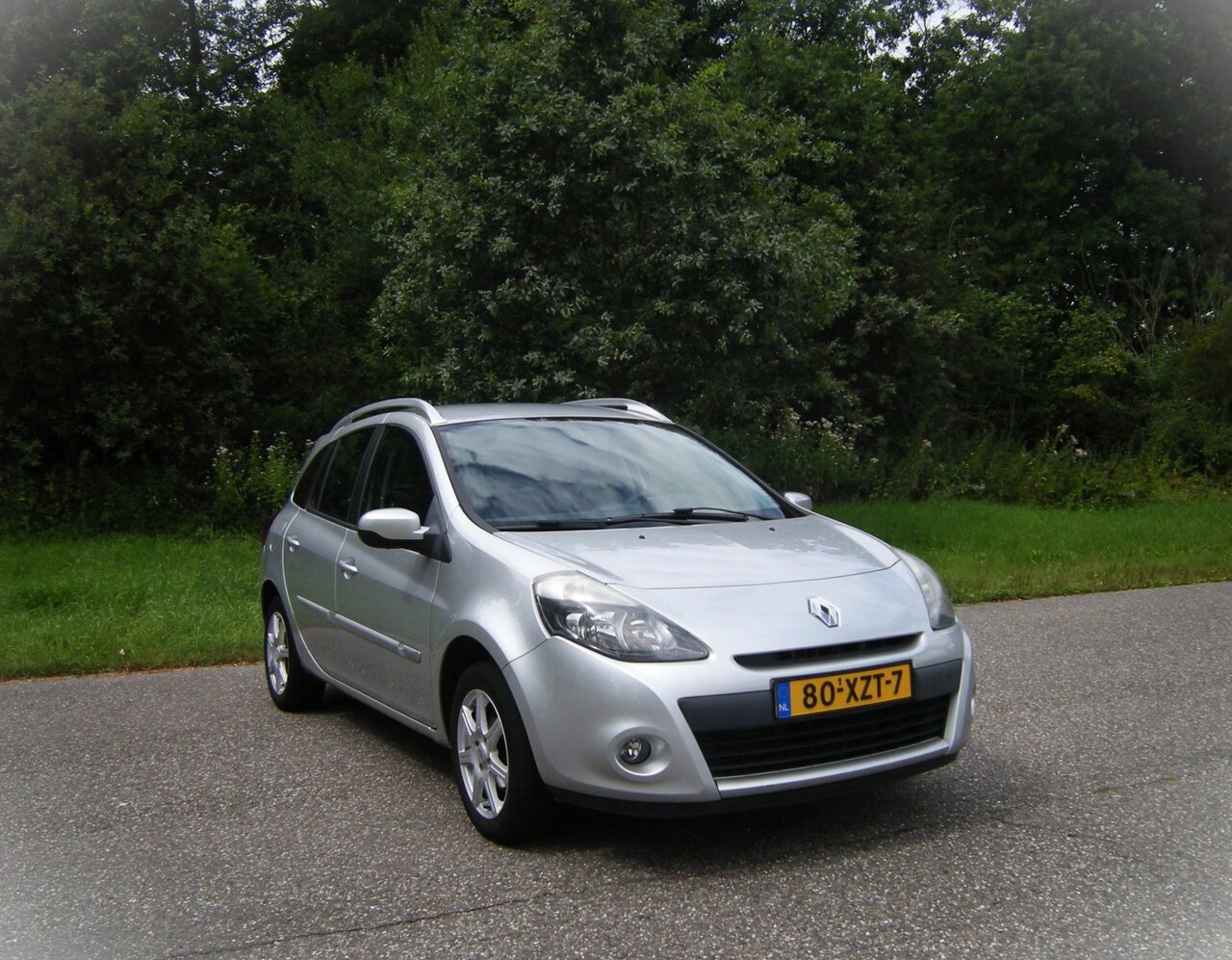 Renault Clio Estate - 1.2 TCE Collection . Airco . LMV . Cruiscontrol . Trekhaak . enz - AutoWereld.nl