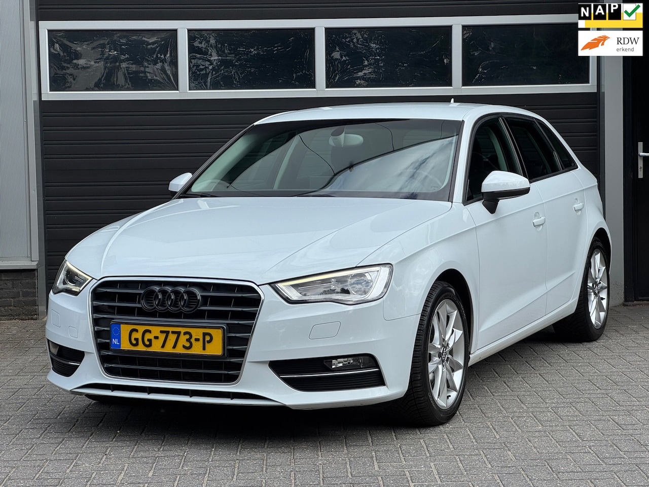 Audi A3 Sportback - 1.2 TFSI Ambition Pro Line plus 1.2 TFSI Ambition Pro Line plus - AutoWereld.nl