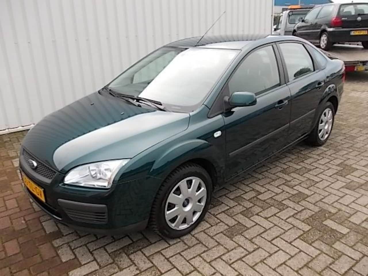 Ford Focus - 1.6 TDCI Automaat ( APK KEURING BIJ AFLEVERING! ) - AutoWereld.nl