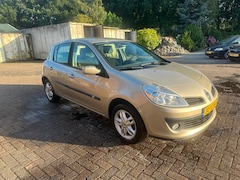 Renault Clio - 1.6-16V Dynamique S