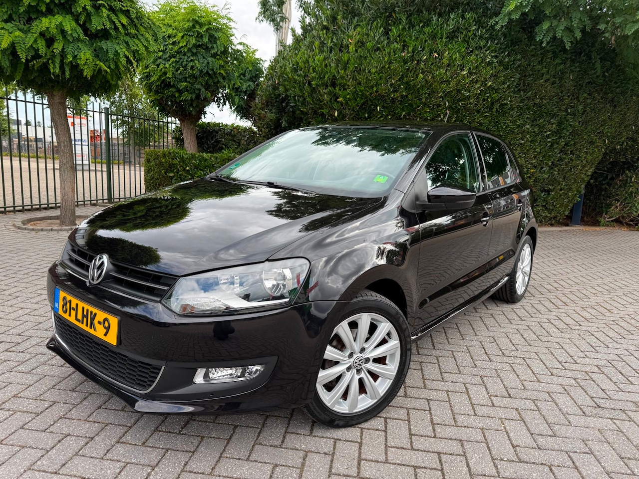 Volkswagen Polo - 1.2 TSI Highline 1.2 TSI Highline, Clima, Cruise Control, Navigatie, Lederen interieur, Parkeersensoren, LM - AutoWereld.nl