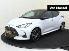 Toyota Yaris - 1.5 Hybrid GR Sport | Navigatie | Panoramadak | Camera | 18" | CLimate control