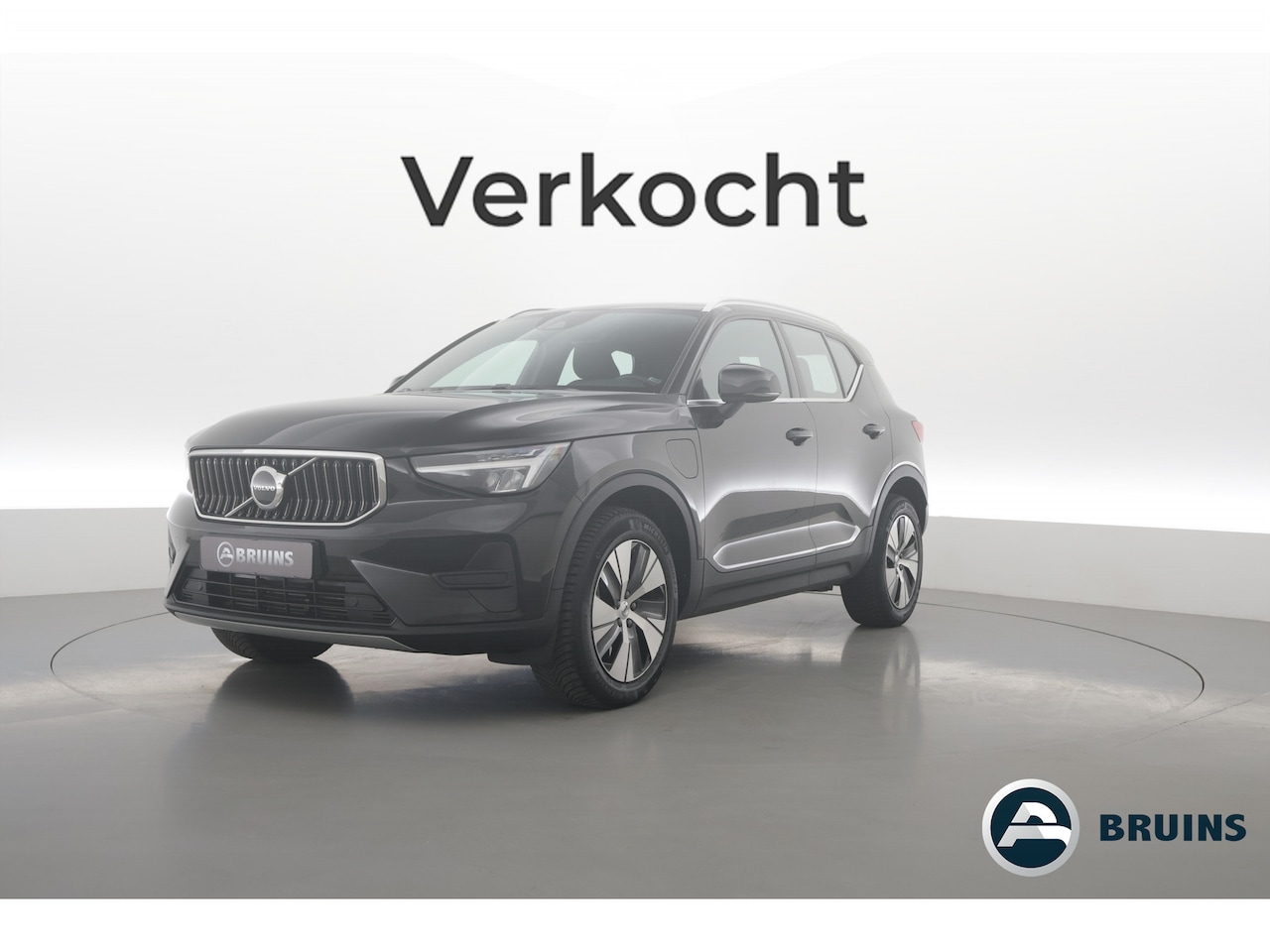 Volvo XC40 - 1.5 T4 Plug-in hybrid Plus Bright | Prijs rijklaar | Facelift | trekhaak | H&K Audio | car - AutoWereld.nl