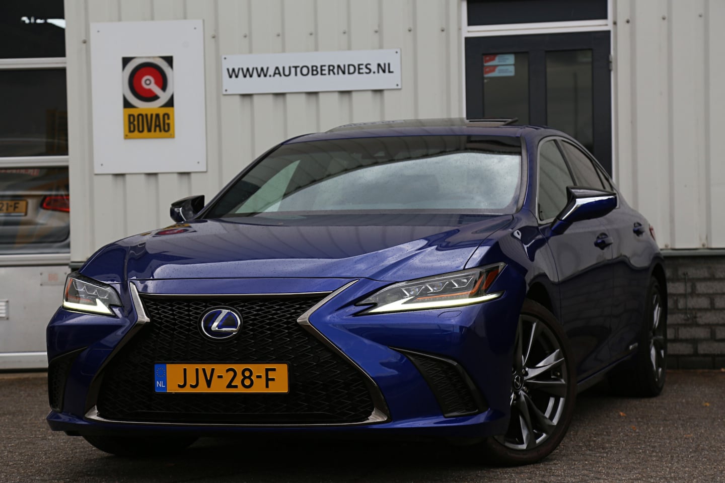 Lexus ES - 300h F Sport *Lexus fabrieksg.t/m07-2031*Perfect Lexus Onderh.*Schuifdak/ACC/Leder/F-Sport - AutoWereld.nl
