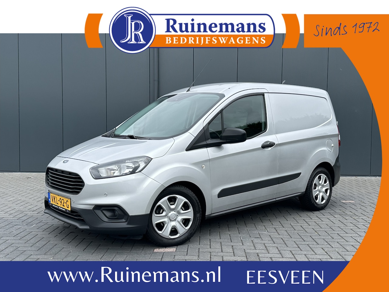 Ford Transit Courier - 1.5 TDCI / 1e EIGENAAR / 21.248 KM ! / AIRCO / STOELVERWARMING / PDC / NAVIGATIE / CARPLAY - AutoWereld.nl