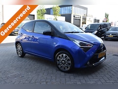 Toyota Aygo - 1.0 VVT-i x-clusiv Airco Parkeer camera Cruise control 2-tone