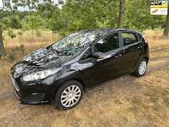 Ford Fiesta - 1.0 Style APK 05-11-2026 Schade rechterzijde