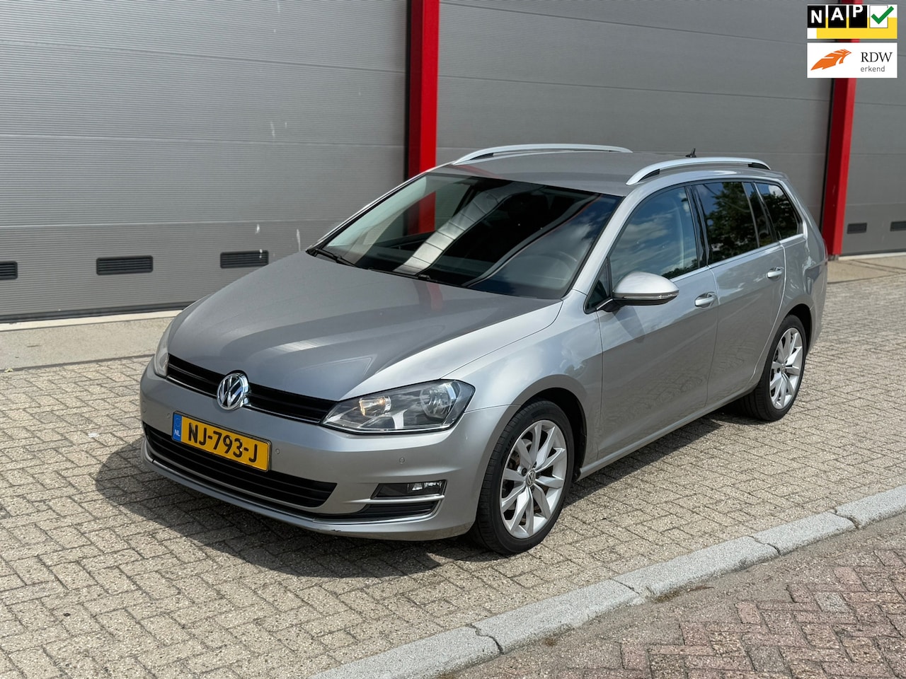 Volkswagen Golf Variant - 1.6 TDI Connected Series DSG automaat - AutoWereld.nl