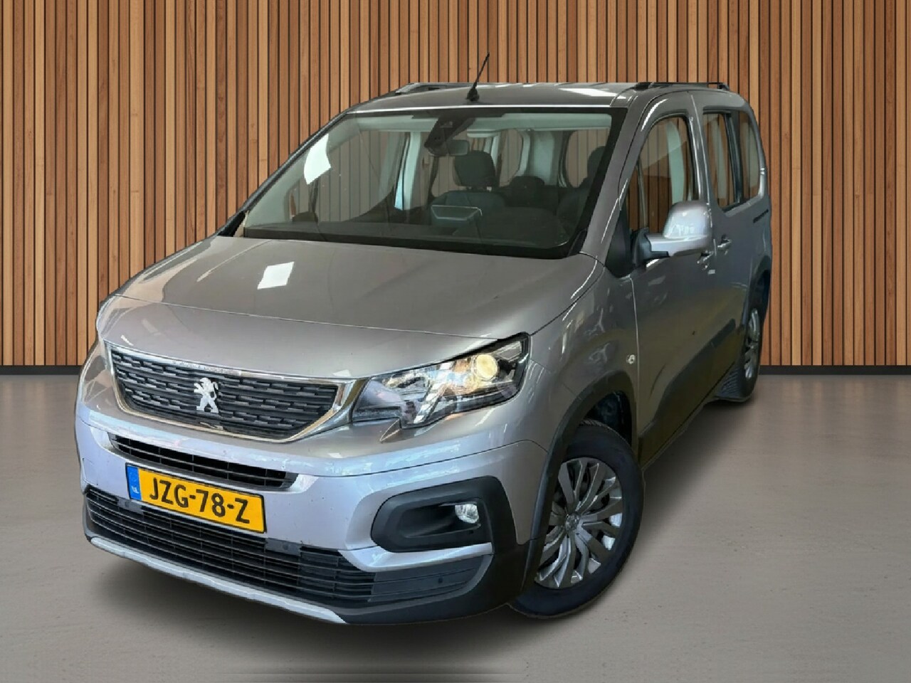 Peugeot Rifter - 1.2 Puretech Allure | Navigatie | Camera - AutoWereld.nl
