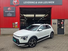 Kia Niro - 1.6 GDi PHEV DynamicLine/ Stoel en stuur verwarming/ Camera/ Cruise control/ Apple Carplay