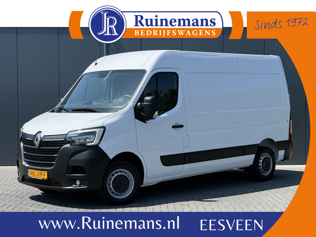 Renault Master - 2.3 dCi 136 PK / L2H2 / 1e EIG. / TREKHAAK / AIRCO / CRUISE / NAVI / CAMERA / 3-ZITS / LED - AutoWereld.nl