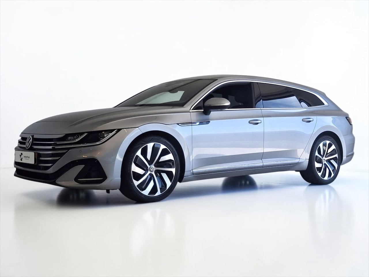 Volkswagen Arteon Shooting Brake - 2.0 TSI R-Line Business+ LED STOELV APPLE CARPLAY VIRTUAL - AutoWereld.nl