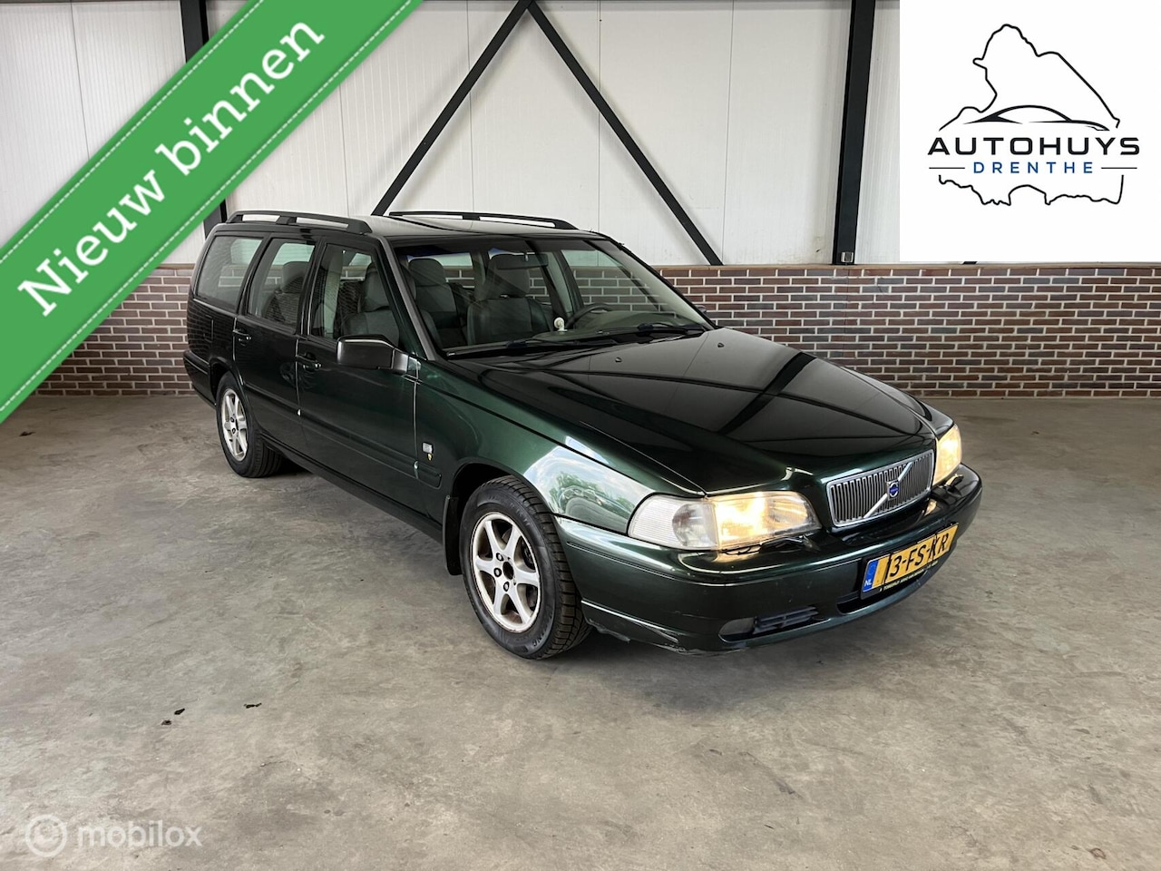 Volvo V70 - 2.4 Polar LANGE APK/TREKHAAK/AIRCO/CRUISE CONTROL/STOELVERWARMING - AutoWereld.nl