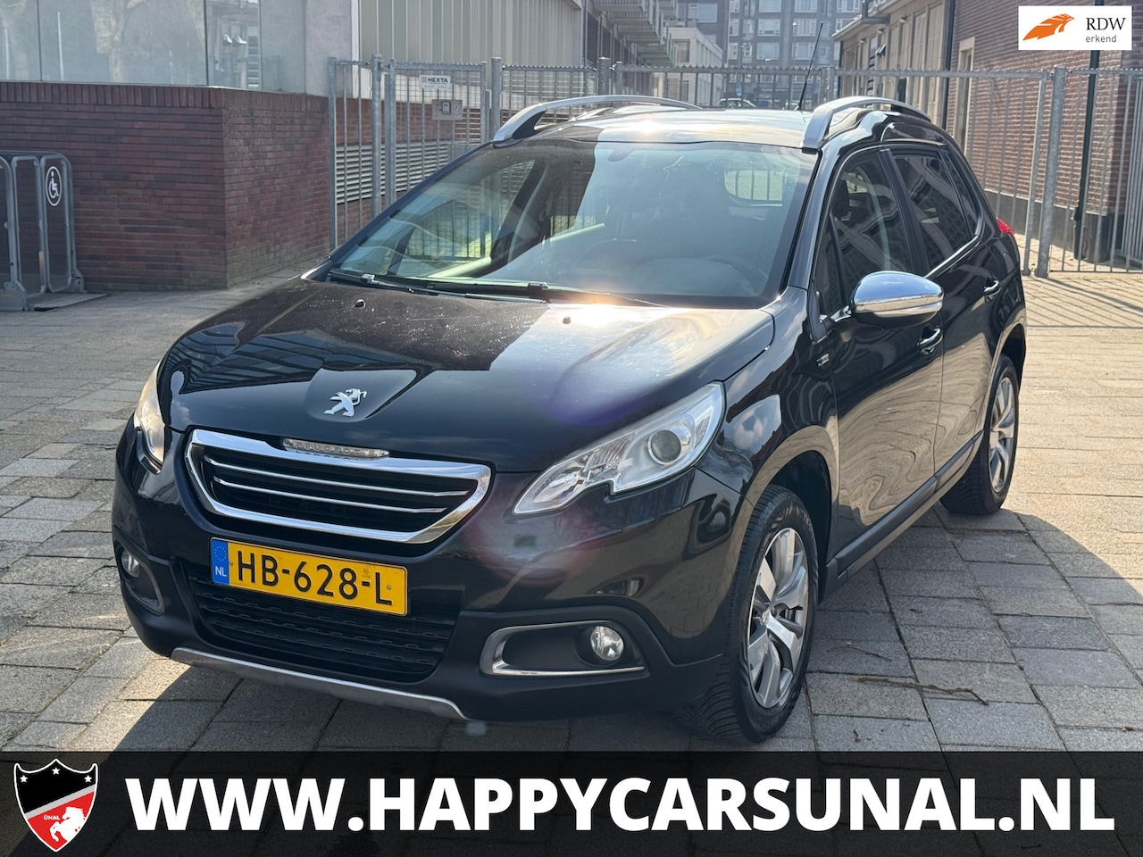 Peugeot 2008 - 1.2 PureTech Style 1.2 PureTech Style, AIRCO, NAVI, NIEUWE APK - AutoWereld.nl