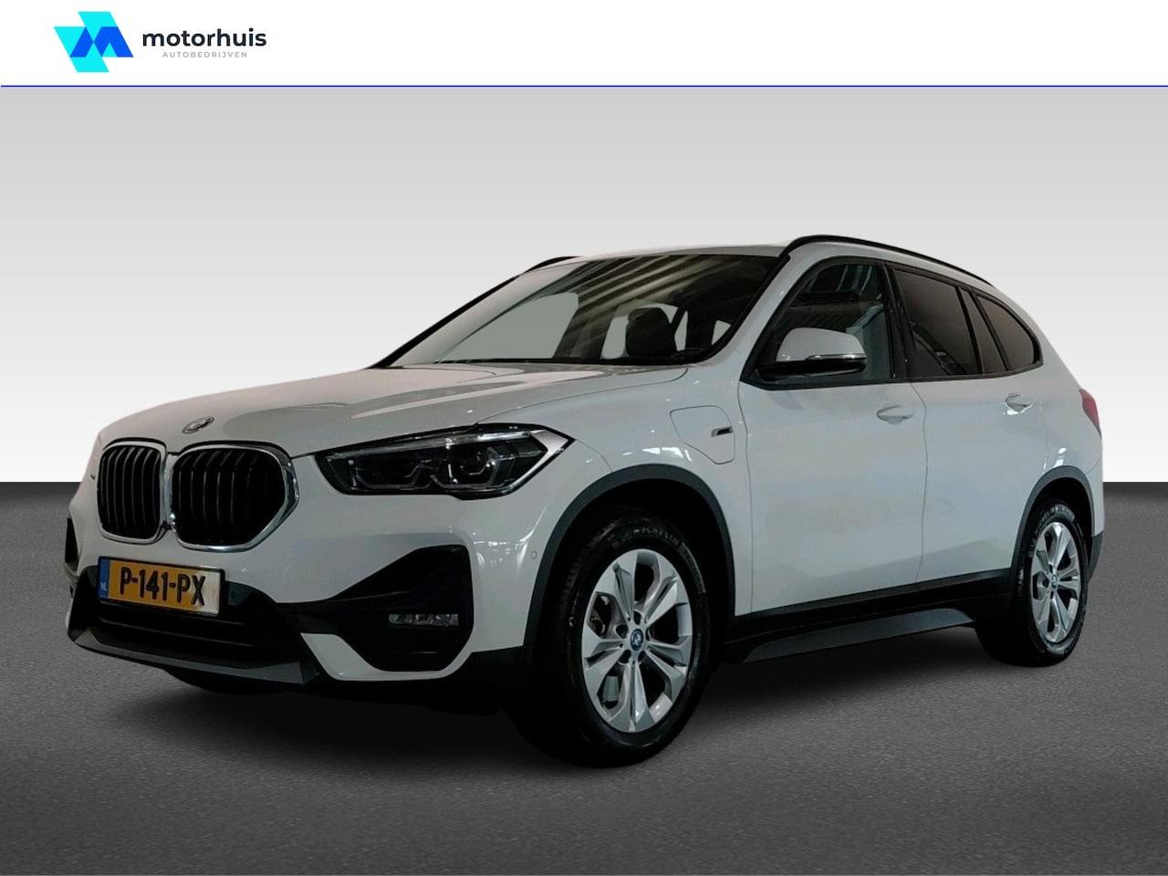 BMW X1 - xDrive25e High Executive | Armsteun voor | Bluetooth telefoonvoorbereiding | Cruise contro - AutoWereld.nl