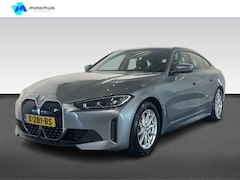 BMW i4 - eDrive40 High Executive Achteruitrijcamera met 360° Surround View | Apple Carplay | Androi