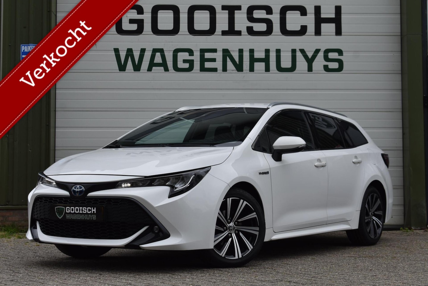 Toyota Corolla Touring Sports - 1.8 Hybrid Dynamic | Carplay | Lane Assist | Cruise Control | - AutoWereld.nl