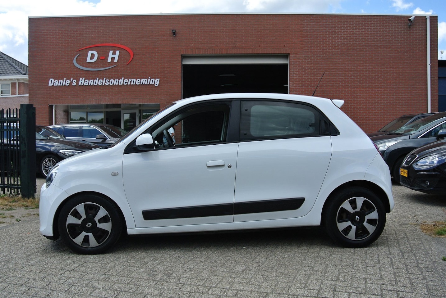Renault Twingo - 1.0 SCe Expression airco inruil mogelijk nap - AutoWereld.nl