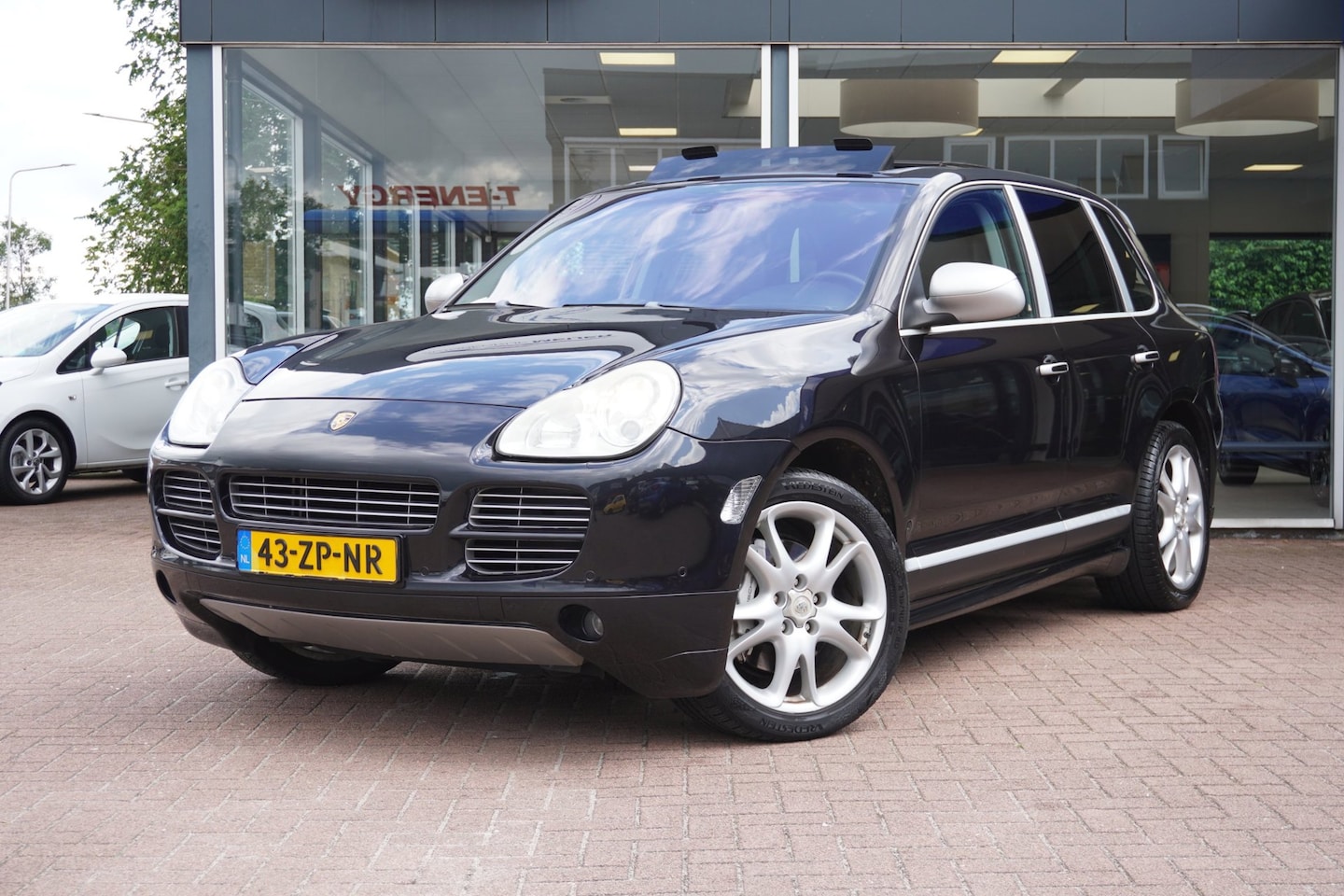 Porsche Cayenne - 4.5 S Automaat | Airco | Navigatie | Luchtvering | Youngtimer | Elek. Pakket | Inruil moge - AutoWereld.nl