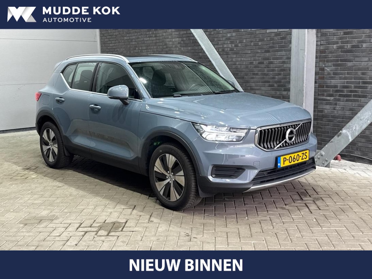 Volvo XC40 - 1.5 T4 Recharge Inscription | Trekhaak | Panoramadak | Keyless | Camera | Stoel+Stuurverwa - AutoWereld.nl