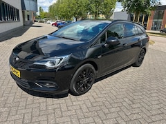 Opel Astra Sports Tourer - 1.2 Elegance