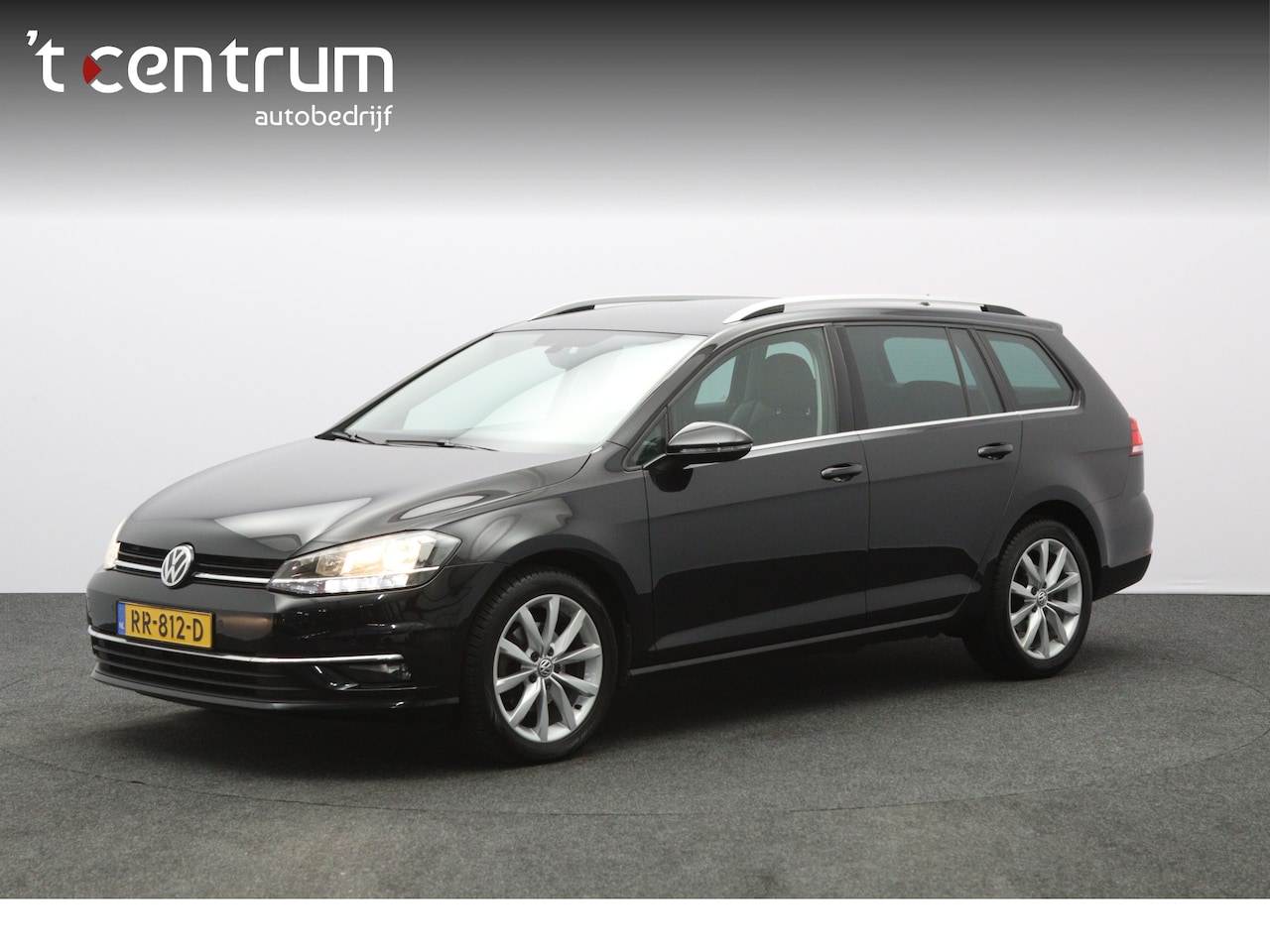 Volkswagen Golf Variant - 1.0 TSI 110 PK Automaat Highline, Leder, Carplay, Climate Control, Adap. Cruise Control, C - AutoWereld.nl