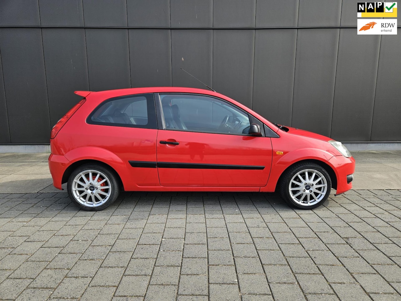Ford Fiesta - 1.6-16V S Rally Edition / UNIEK / 1 VAN DE 250 ! ! - AutoWereld.nl