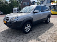 Hyundai Tucson - 2.0i Style Ecc Trekh Cruise LM Isofix APK 141PK