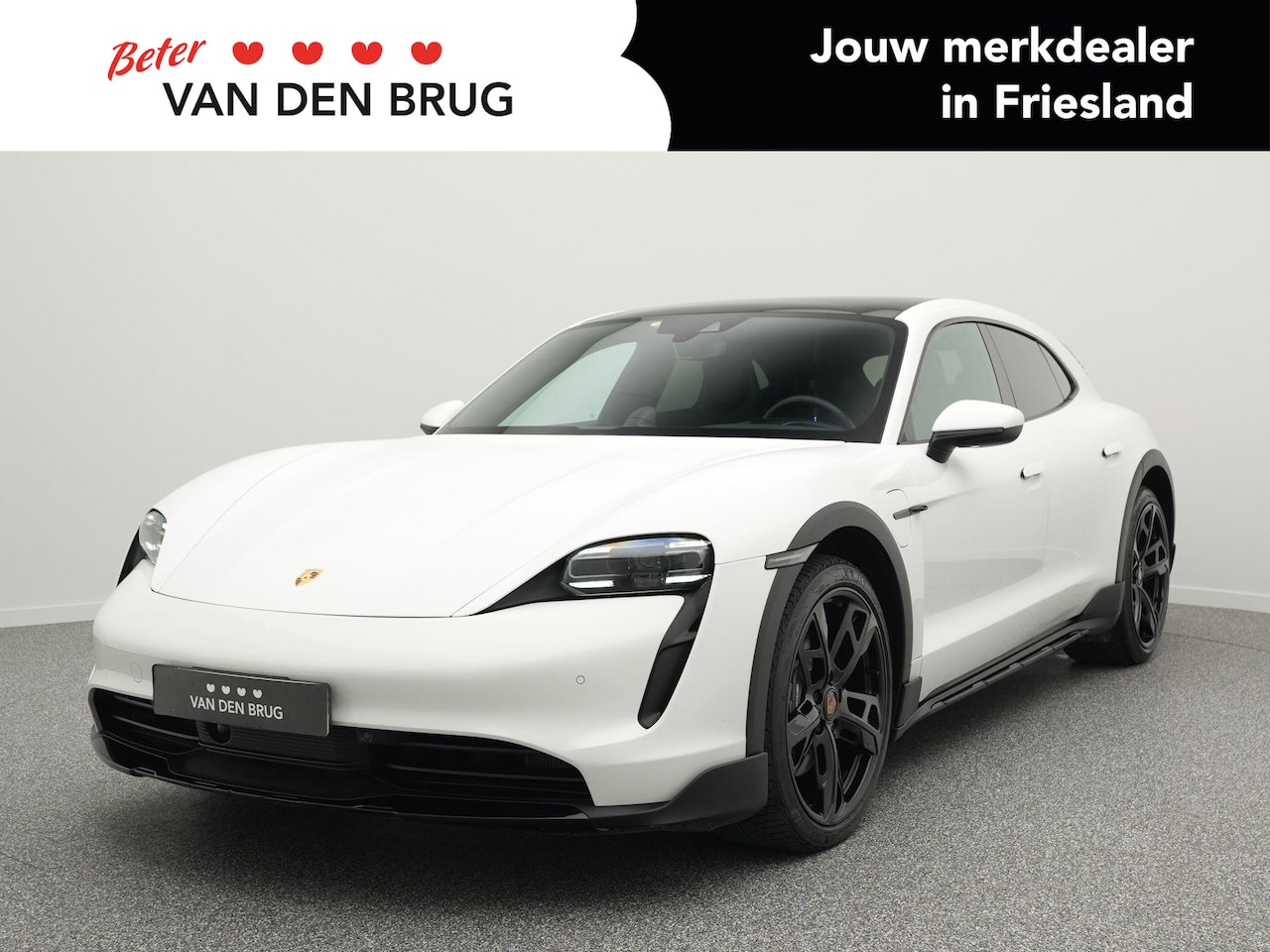Porsche Taycan Cross Turismo - 4 93 kWh 380pk | Sportchrono | Sportstoelen | Stoelverwarming & Stoelkoeling | Panoramadak - AutoWereld.nl