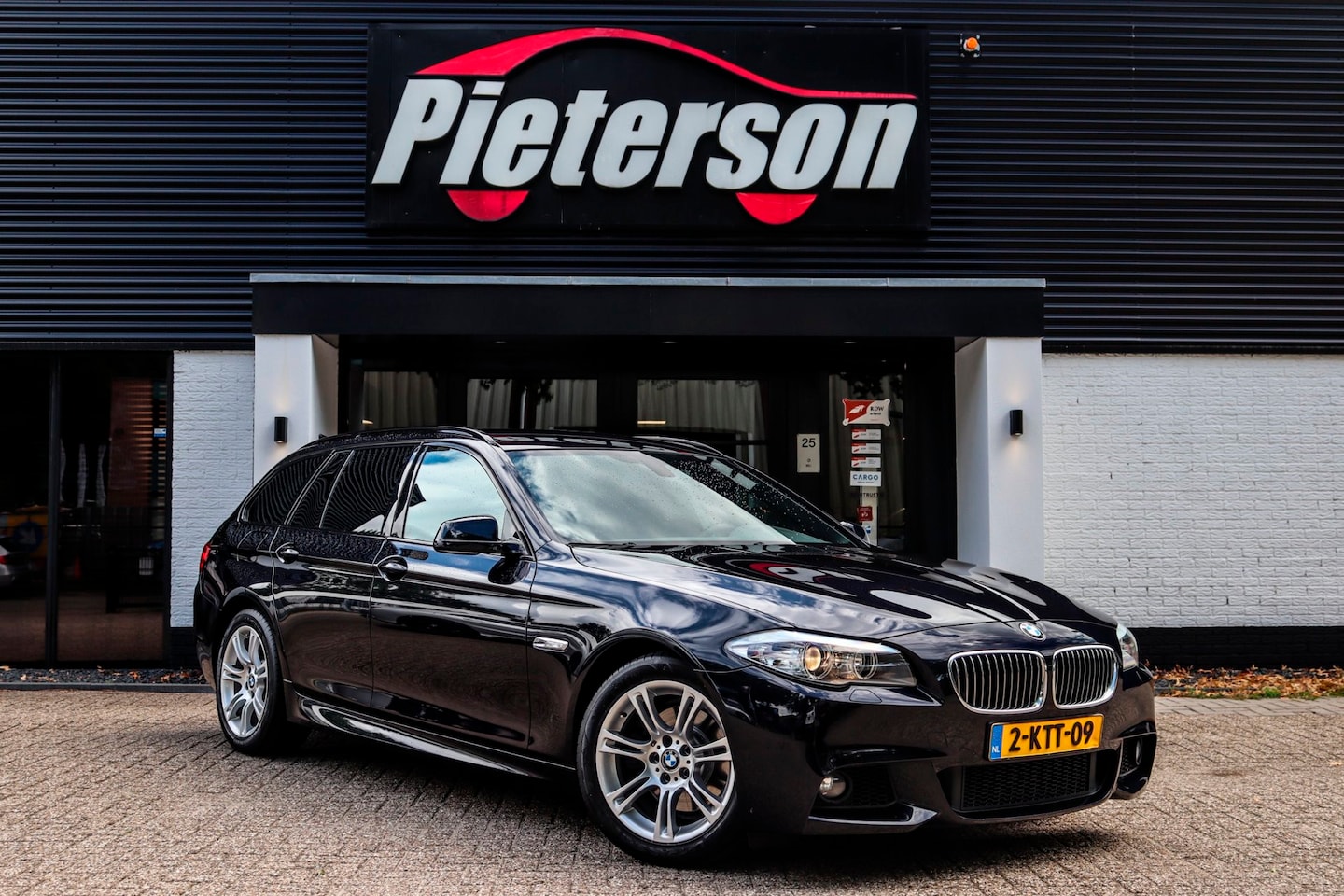 BMW 5-serie Touring - 520i M-Pakket NAP ORIGINEEL NL TREKHAAK - AutoWereld.nl