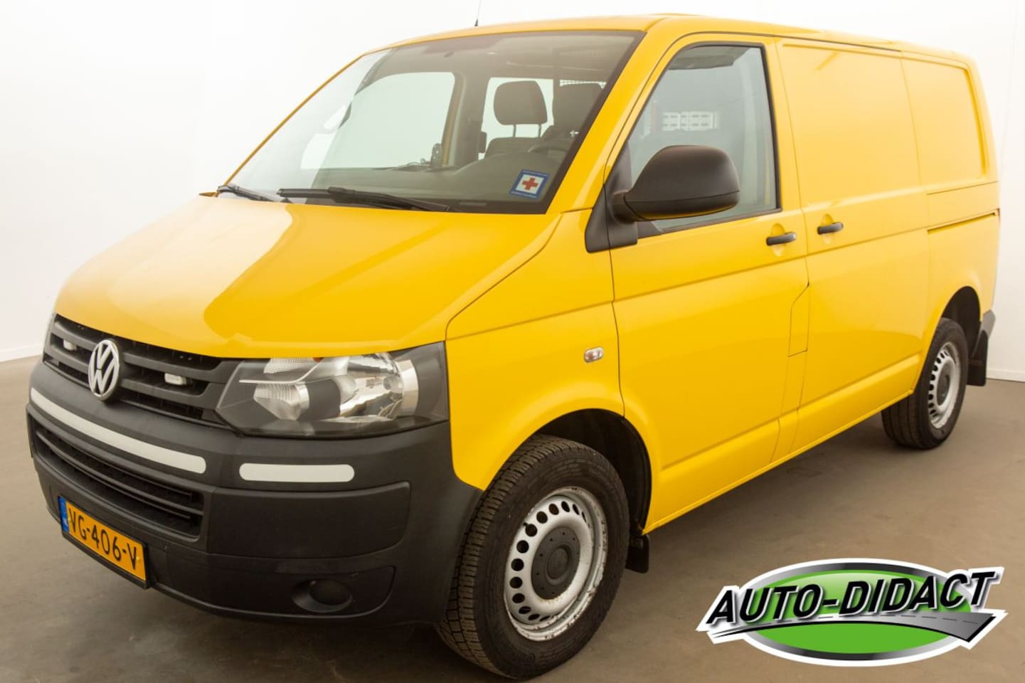 Volkswagen Transporter - 2.0 TDI 84kW Airco L1H1 BM - AutoWereld.nl
