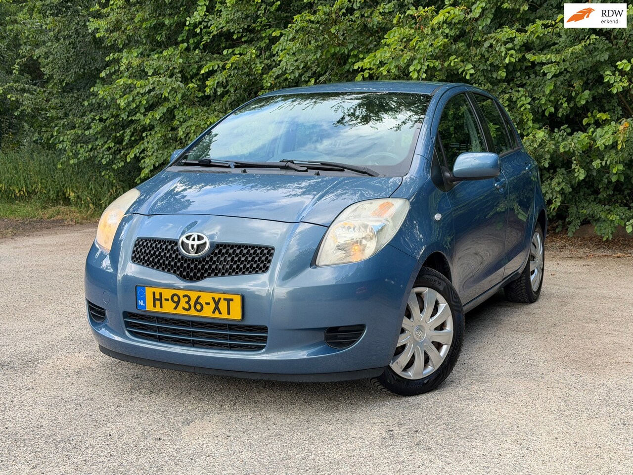 Toyota Yaris - 1.0 VVTi Terra | " 187.000 " KM + Airco Nu € 2.950,- !!! - AutoWereld.nl