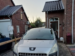 Peugeot 3008 - 1.6 THP ST