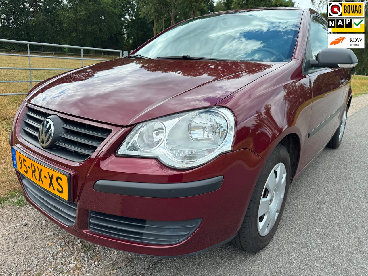 Volkswagen Polo - 1.4-16V Trendline DEALER onderhouden en 1ste eigenaar - AutoWereld.nl
