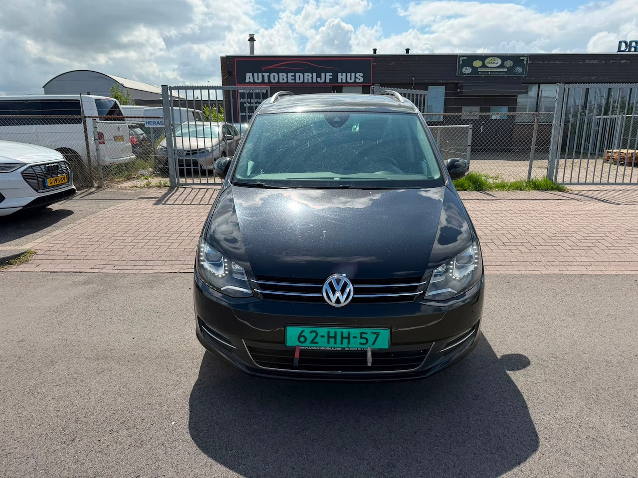 Volkswagen Sharan - 2.0 TDI DSG-AUTOMAAT 7 PER PANO/NAVI/LED/XENON - AutoWereld.nl