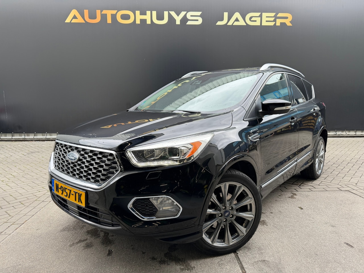 Ford Kuga - 1.5 EcoBoost Vignale Pano Leder Camera Carplay - AutoWereld.nl