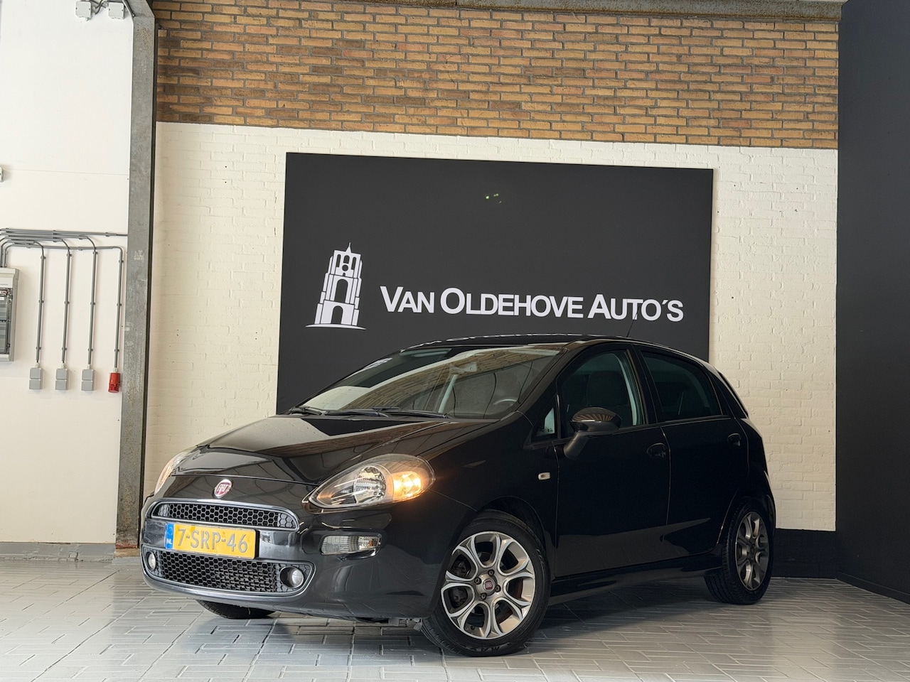 Fiat Punto Evo - 1.3 M-Jet Lounge 5-DRS|Cruise|Clima - AutoWereld.nl
