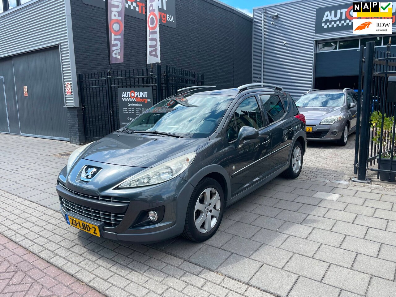 Peugeot 207 SW Outdoor - 1.6 VTi 3e Eigenaar! Trekhaak Airco Pano NAP APK - AutoWereld.nl