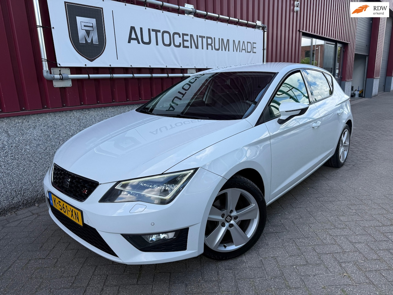 SEAT Leon - 1.4 TSI FR // LED koplampen // Navi // Clima // PDC - AutoWereld.nl