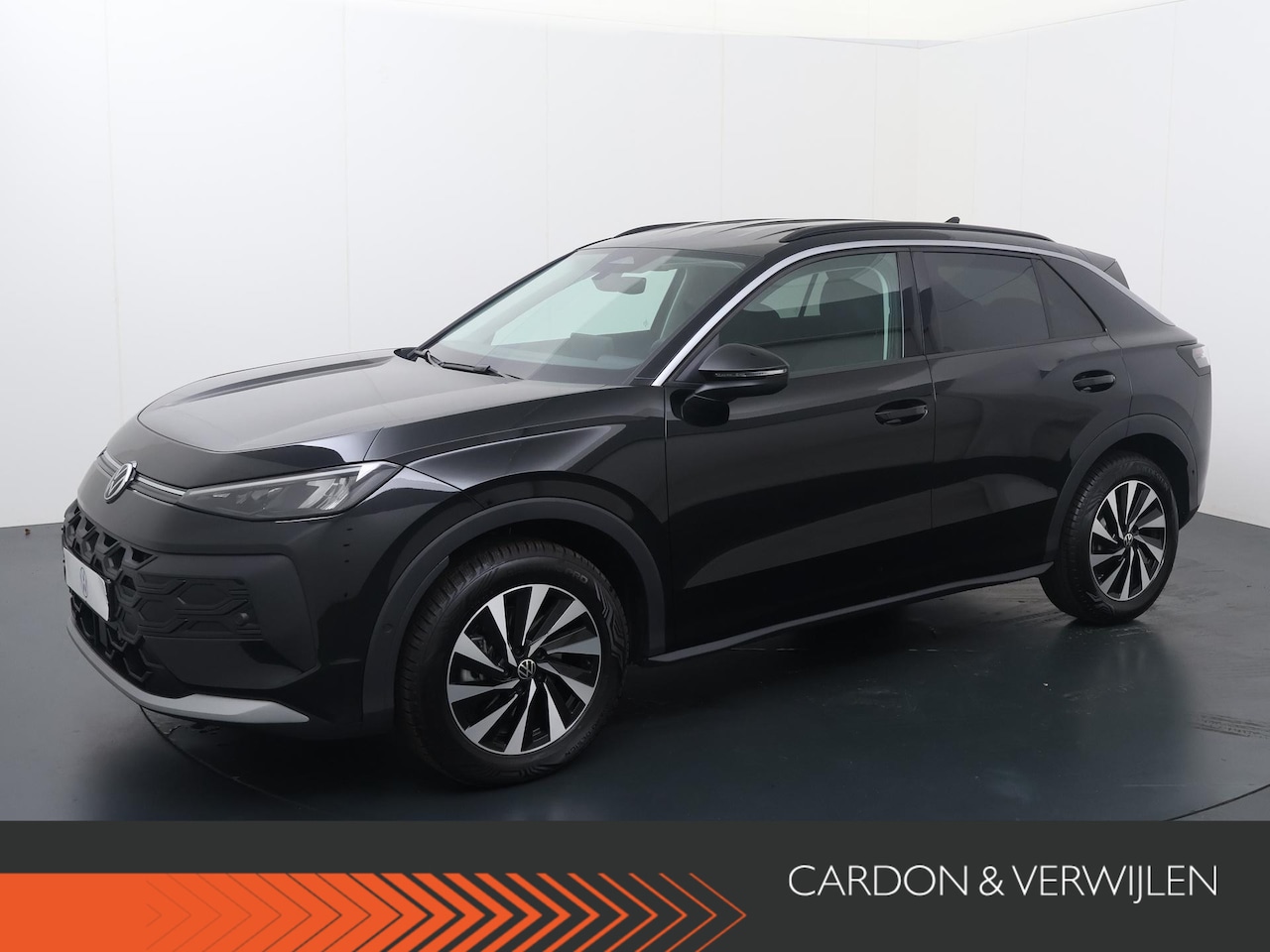 Volkswagen T-Roc - 1.5 eTSI Life First Edition | 116 PK | Automaat | Trekhaak wegklapbaar | Adaptive Cruise C - AutoWereld.nl