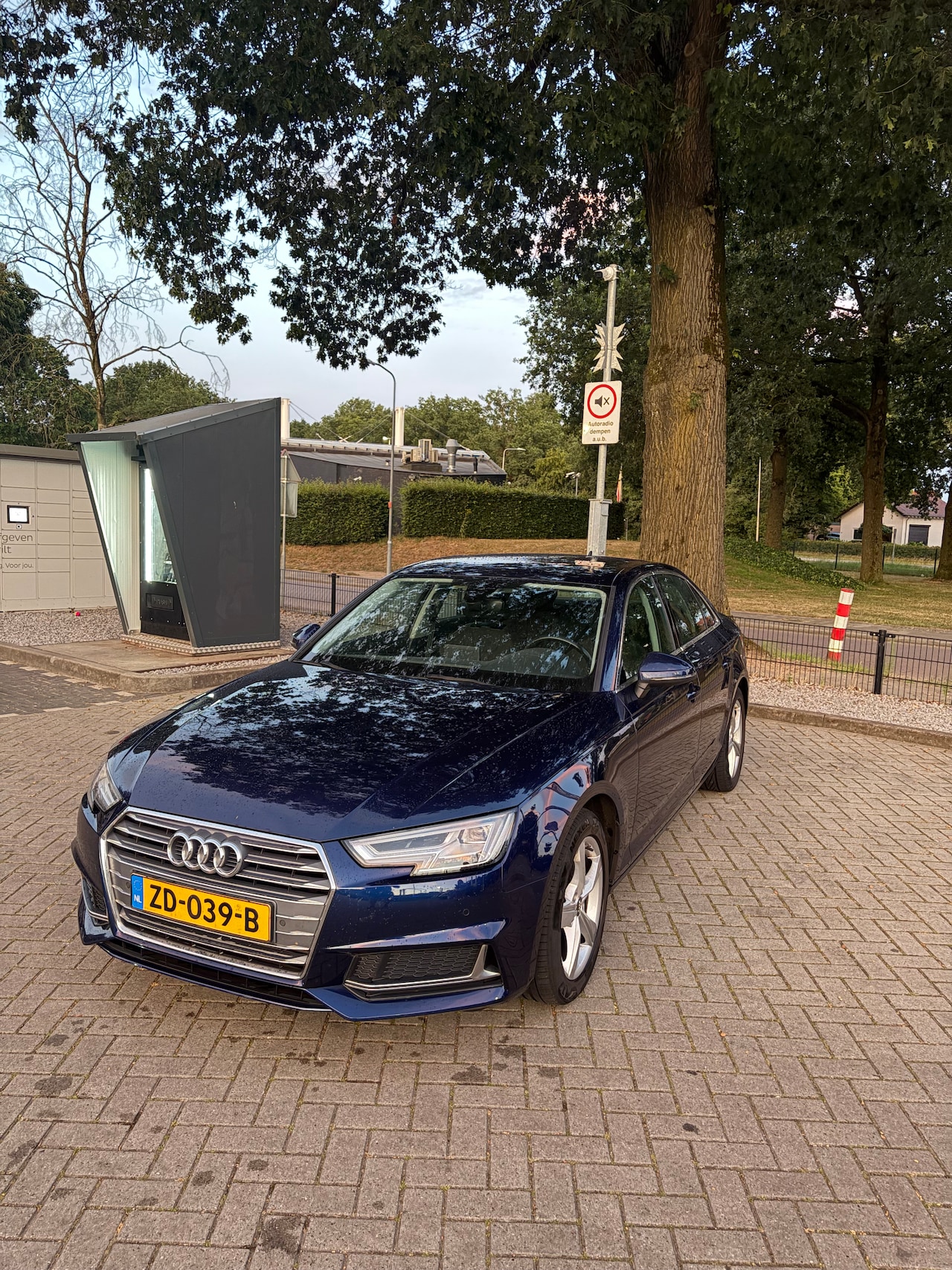 Audi A4 Limousine - 35 TFSi Pro Line Pro Line - AutoWereld.nl