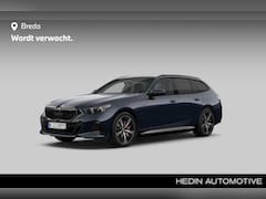 BMW 5-serie Touring - 530e | M-sport Pro. | Adaptief onderstel professional | Bowers & Wilkins | Driving Assista