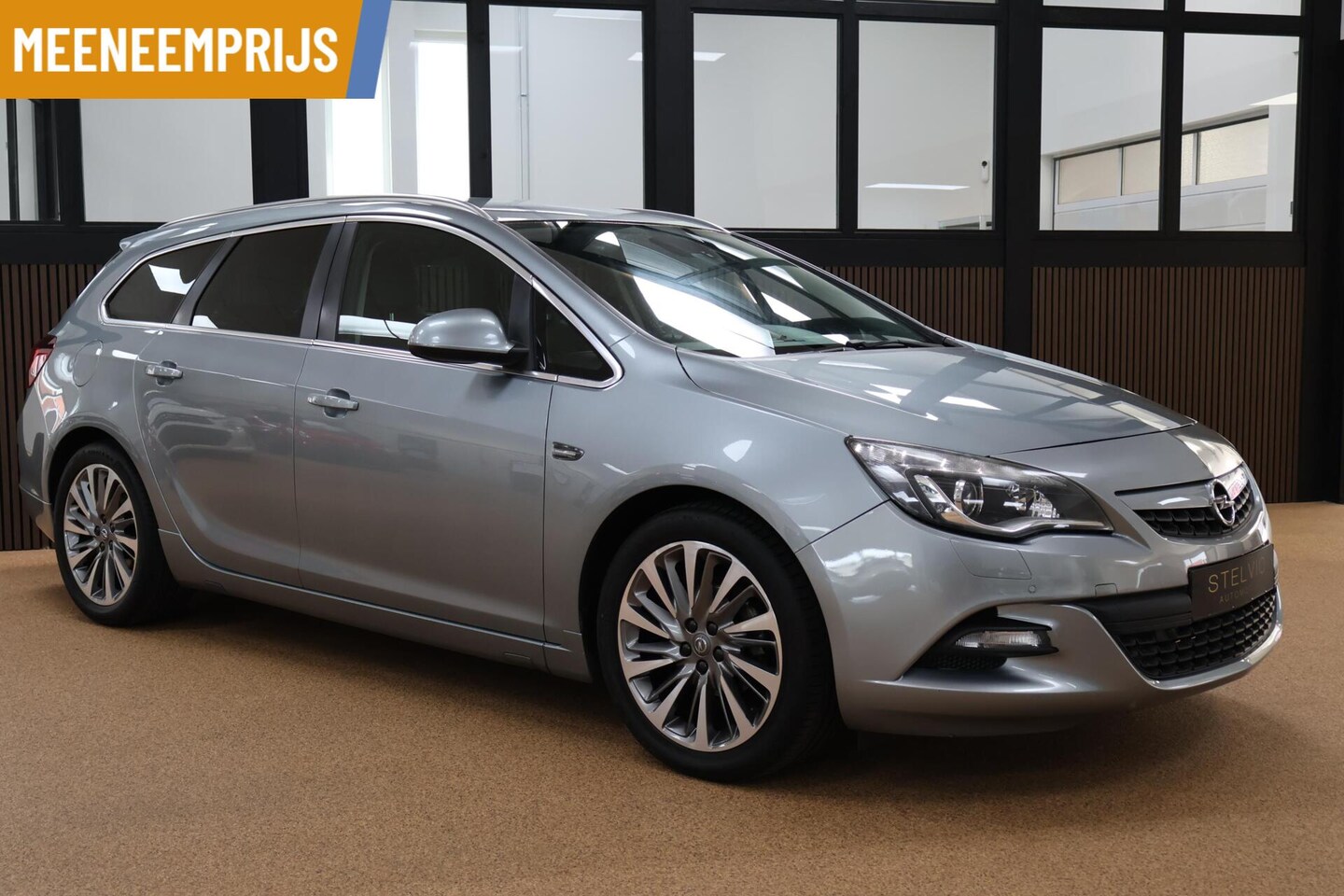 Opel Astra Sports Tourer - 1.4 Turbo Sport | Mooi & Compleet! - AutoWereld.nl