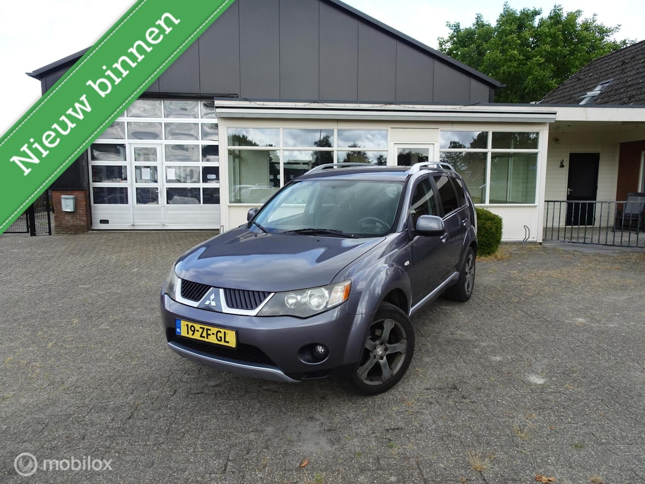 Mitsubishi Outlander - 2.4 Intro Edition 2WD 2.4 Intro Edition 2WD - AutoWereld.nl