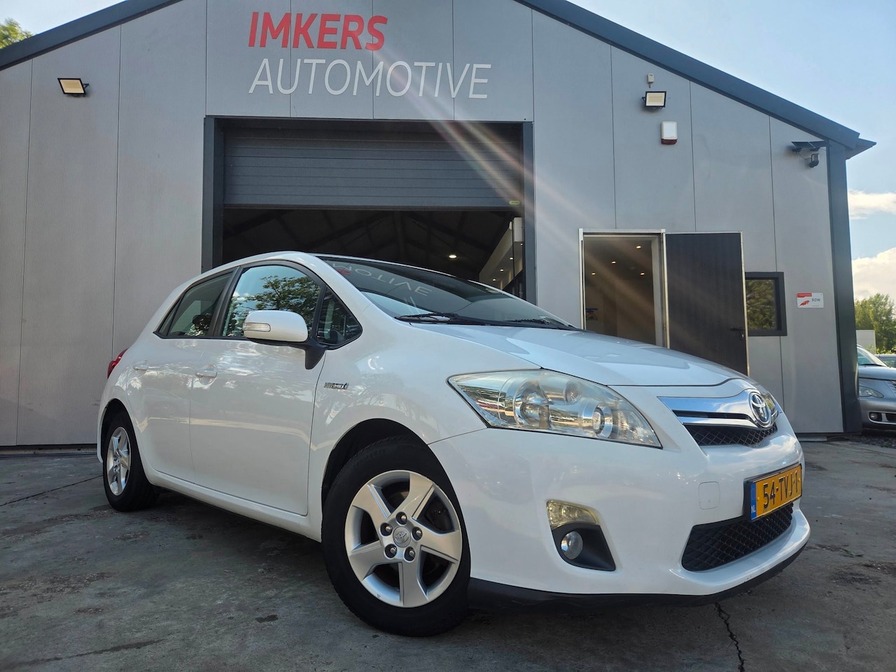 Toyota Auris - 1.8 Full Hybrid Business 1.8 Full Hybrid Business - AutoWereld.nl