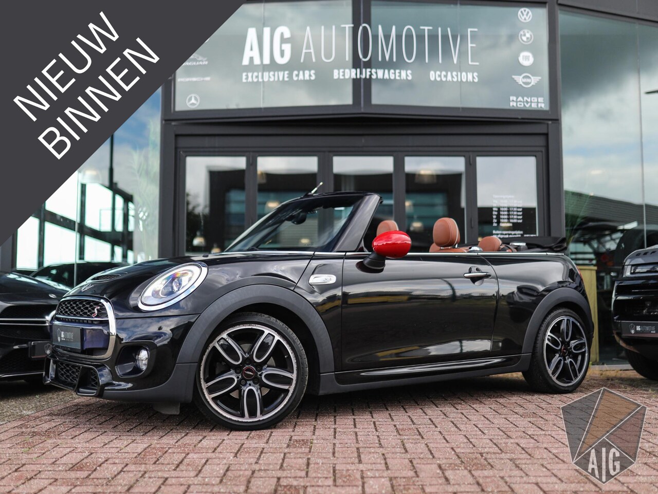MINI Cabrio - 2.0 Cooper S Chili Serious Business | JCW | Leder | H/K | Leder - AutoWereld.nl