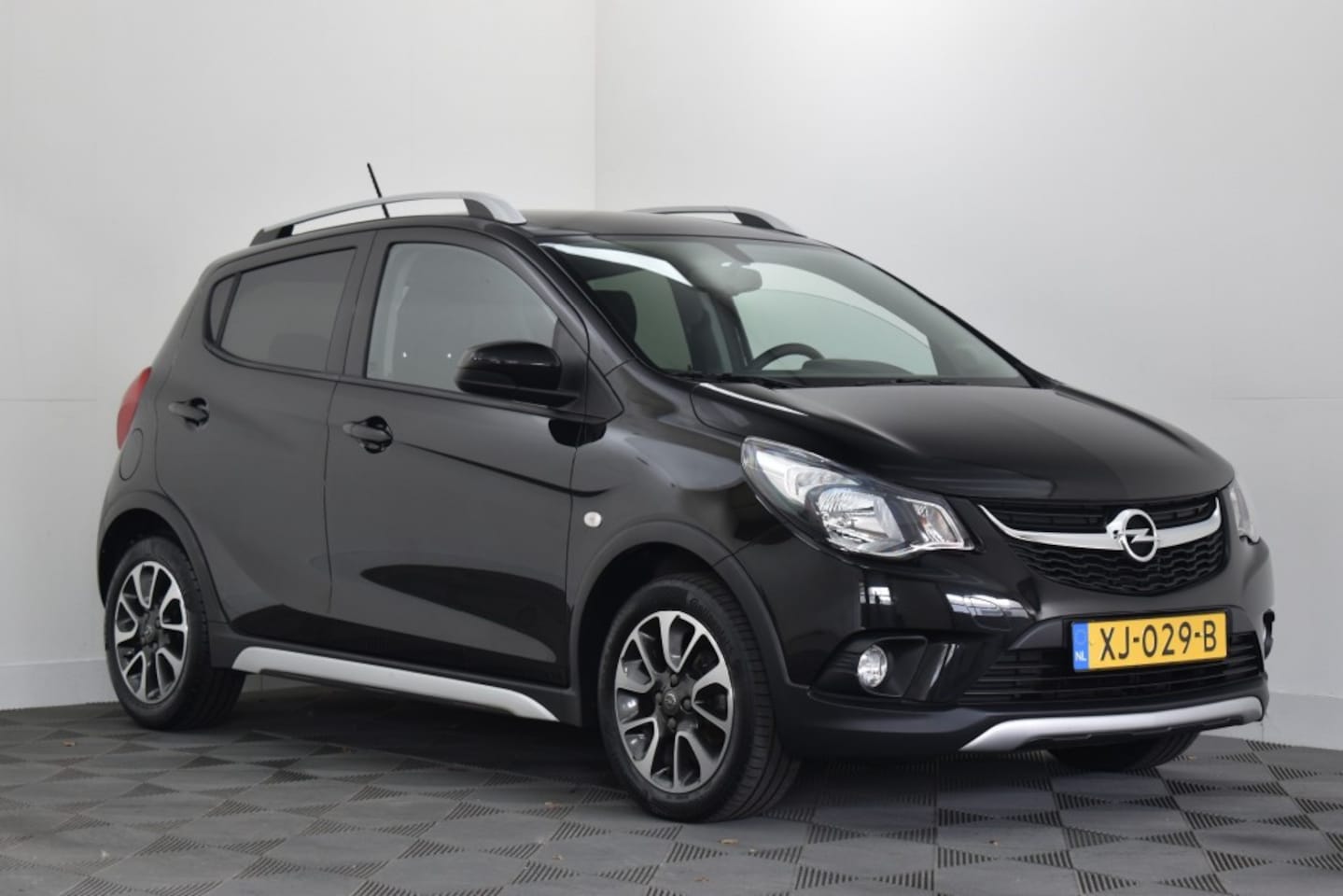 Opel Karl - 1.0 Rocks Online Edition 1.0 ROCKS 75PK Online Edition - AutoWereld.nl